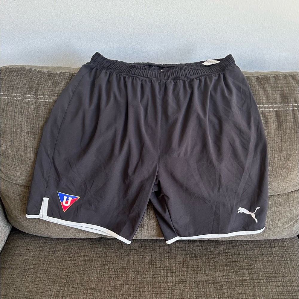 Puma Authentic Ecuador LDU Liga de Quito Soccer Black Shorts Men’s Sz: L